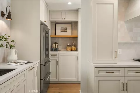Kitchen - 5840 E Oakbrook, Long Beach, CA 90815 photo 13 of 15
