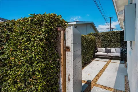 Exterior - 5840 E Oakbrook, Long Beach, CA 90815 photo 17 of 18