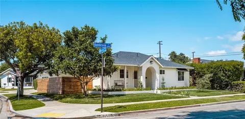 Exterior - 5840 E Oakbrook, Long Beach, CA 90815 photo 2 of 18