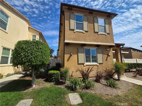 10571 Ponderosa Cir, Santa Fe Springs, CA 90670