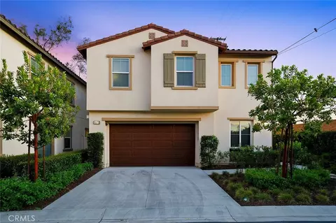 4689 Holly Ave, Long Beach, CA 90805