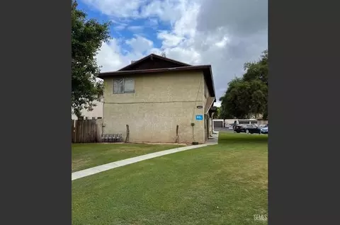 3600 Micheli Ct, Bakersfield, CA 93309