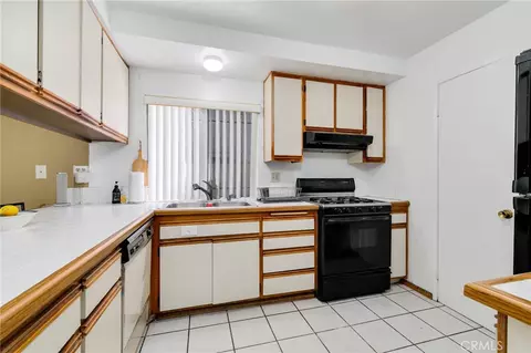 Kitchen - 472 S Sherer, Compton, CA 90220 photo 1 of 2