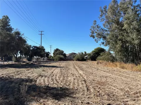 26185 Pleasant Ave, Hemet, CA 92544