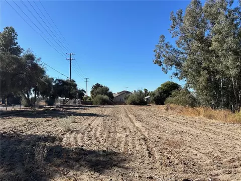26185 Pleasant Ave, Hemet, CA 92544