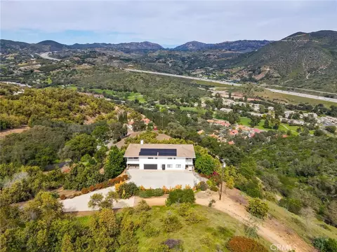 2160 Puerto Del Mundo, Fallbrook, CA 92028
