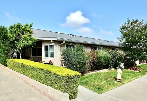 13381 Del Monte Dr #M14-28F, Seal Beach, CA 90740