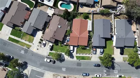 View/Area - 10262 Mandalay Ct, Riverside, CA 92503 photo 2 of 3