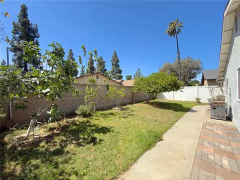 Exterior - 10262 Mandalay Ct, Riverside, CA 92503 photo 9 of 9