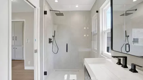 Bath - 2747 E Ocean Blvd, Long Beach, CA 90803 photo 16 of 16