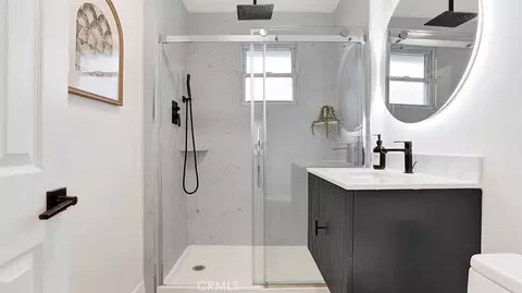 Bath - 2747 E Ocean Blvd, Long Beach, CA 90803 photo 12 of 16