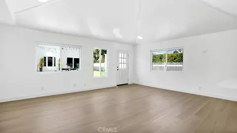 Living - 2747 E Ocean Blvd, Long Beach, CA 90803 photo 8 of 10