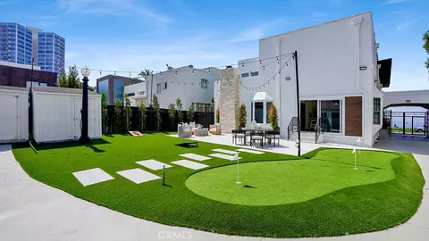 Exterior - 2747 E Ocean Blvd, Long Beach, CA 90803 photo 7 of 10