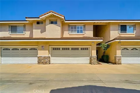 9008 Primavera Ln, Cypress, CA 90630