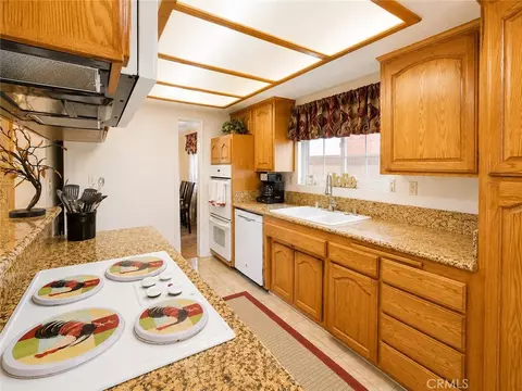 Kitchen - 15558 Gundry, Paramount, CA 90723 photo 2 of 4