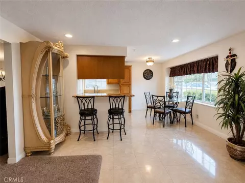Dining - 15558 Gundry, Paramount, CA 90723 photo 1 of 3