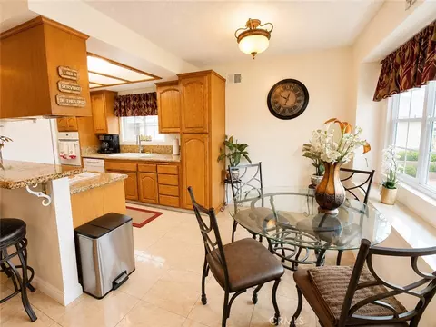 Dining - 15558 Gundry, Paramount, CA 90723 photo 2 of 3