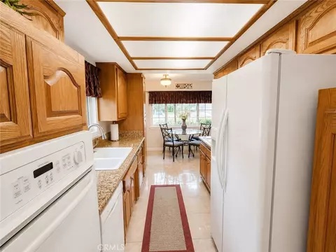 Kitchen - 15558 Gundry, Paramount, CA 90723 photo 4 of 4