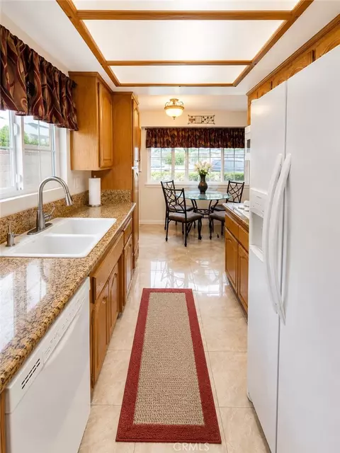 Kitchen - 15558 Gundry, Paramount, CA 90723 photo 1 of 4