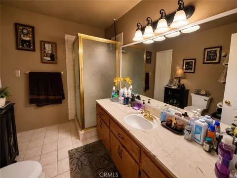 Bath - 15558 Gundry, Paramount, CA 90723 photo 2 of 2