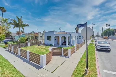 402 E 93rd St E, Los Angeles, CA 90003
