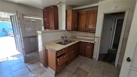 Entry Way - 1605 E Orch, Compton, CA 90221 photo 1 of 1