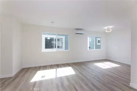 Living - 1730 W Spring St, Long Beach, CA 90810 photo 2 of 6
