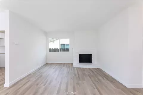 Living - 1730 W Spring St, Long Beach, CA 90810 photo 3 of 6