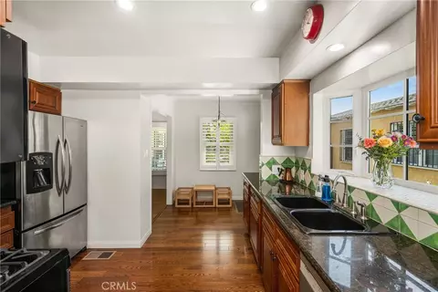 Kitchen - 3915 Lime, Long Beach, CA 90807 photo 3 of 3