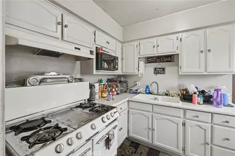 Kitchen - 1903 N Grape Ave, Compton, CA 90222 photo 1 of 1