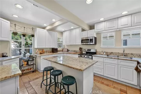 Kitchen - 2030 Eucalyptus, Long Beach, CA 90806 photo 1 of 5