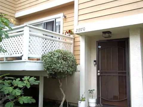 21970 Belshire, Hawaiian Gardens, CA 90716