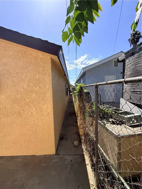 Entry Way - 15120 Bellota Ave, Paramount, CA 90723 photo 3 of 4