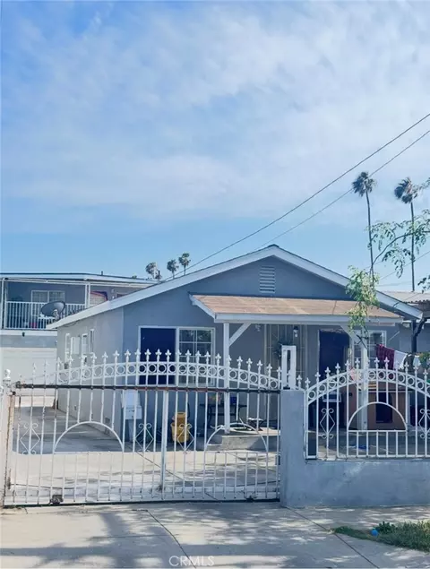 4132 W 105th, Inglewood, CA 90304