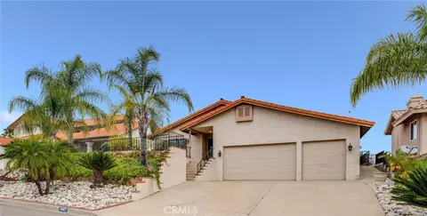 30817 Long Pt, Canyon Lake, CA 92587