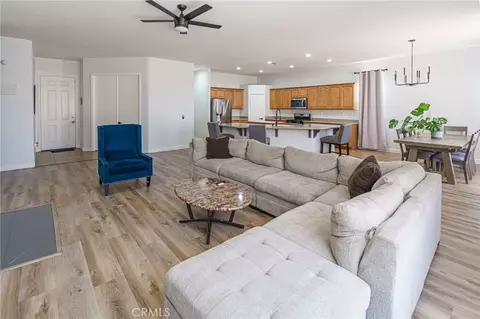 11559 Emmy Ct, Adelanto, CA 92301 photo 15