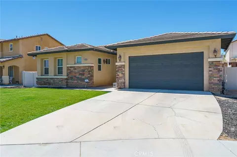 11559 Emmy Ct, Adelanto, CA 92301 photo 3