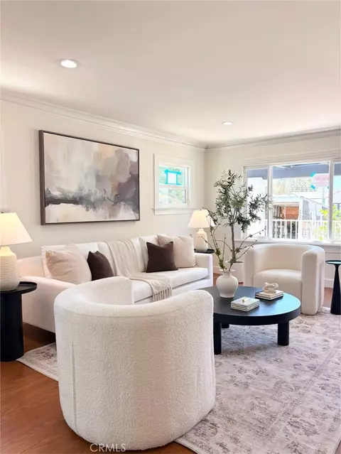 2033 W 76th St, Los Angeles, CA 90047