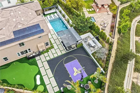 28163 Anvil Ct, Valencia, CA 91354