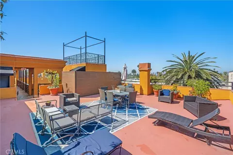 828 N Hudson Ave #106, Los Angeles, CA 90038
