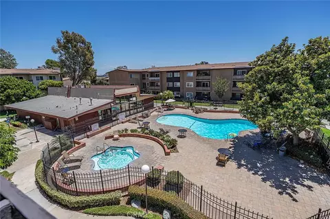 12200 Montecito Rd #D319, Seal Beach, CA 90740