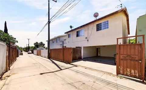 Exterior - 2901 E 65th, Long Beach, CA 90805 photo 4 of 5