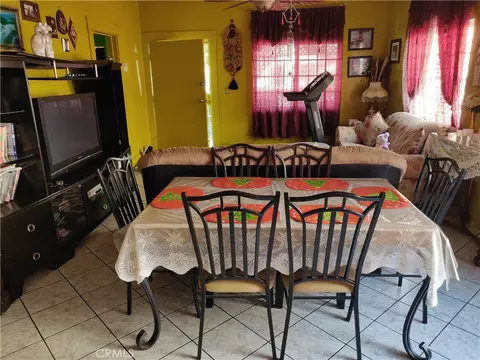 636 E 7th St, Long Beach, CA 90813 photo 3