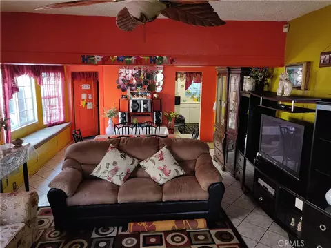 636 E 7th St, Long Beach, CA 90813 photo 4