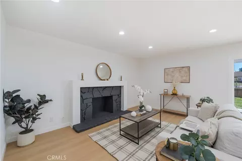 Living - 938 Oakcrest, Brea, CA 92821 photo 4 of 4