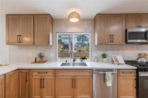 Kitchen - 938 Oakcrest, Brea, CA 92821 photo 4 of 7