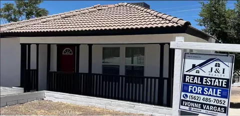 409 E Fredricks, Barstow, CA 92311