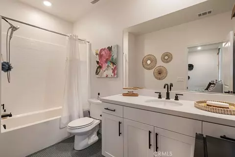 Bath - 1341 Reliance, Carson, CA 90746 photo 4 of 6
