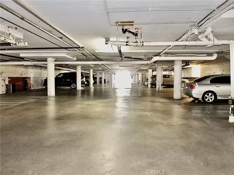 Exterior - 545 Chestnut Ave #203, Long Beach, CA 90802 photo 1 of 3