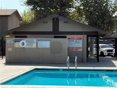 Exterior - 8544 Century Blvd, Paramount, CA 90723 photo 4 of 5